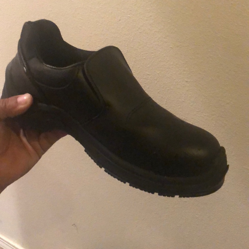 These are beautiful slip resistant work joggers.